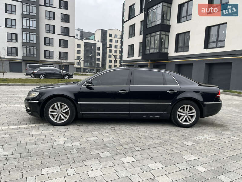 Седан Volkswagen Phaeton 2014 в Івано-Франківську