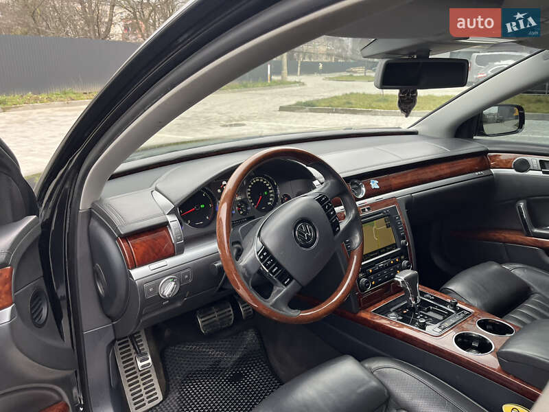 Седан Volkswagen Phaeton 2014 в Івано-Франківську