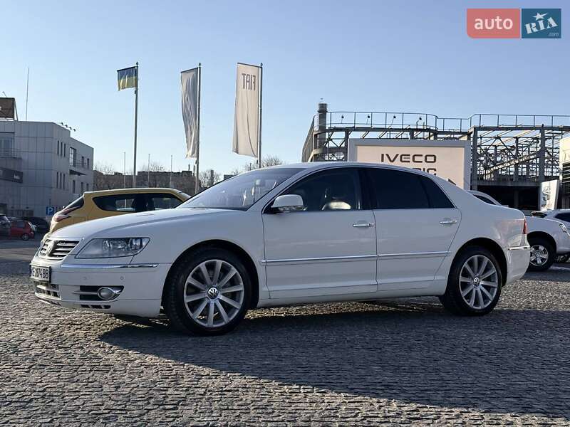 Седан Volkswagen Phaeton 2009 в Днепре