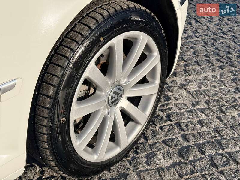 Седан Volkswagen Phaeton 2009 в Днепре