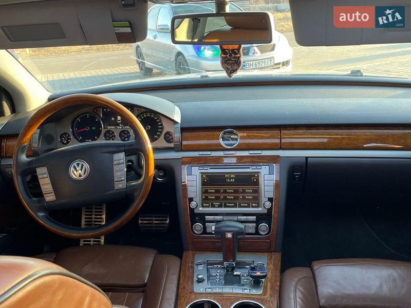 Седан Volkswagen Phaeton 2009 в Николаеве