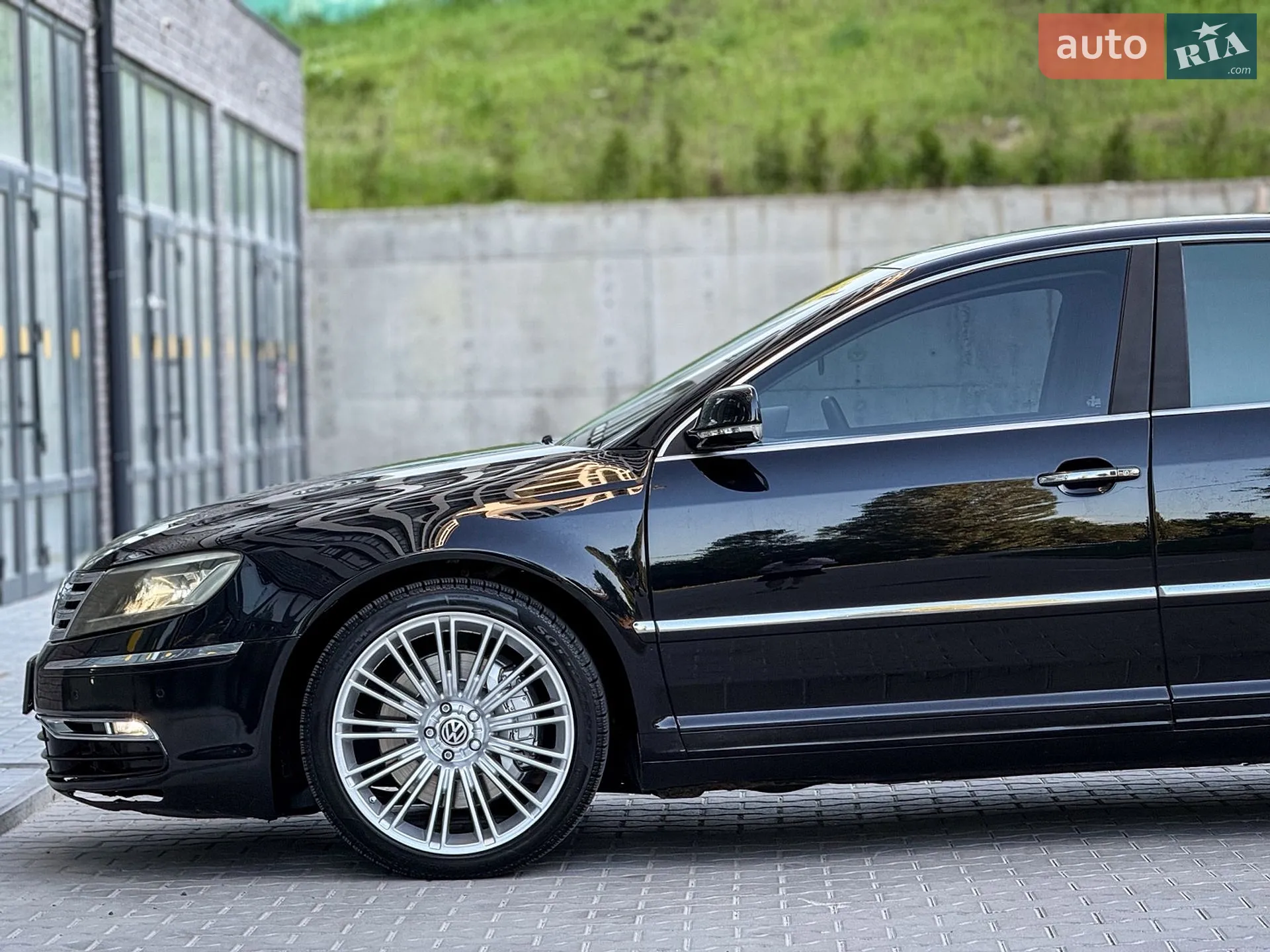 2010 Volkswagen Phaeton - мініатюра 16