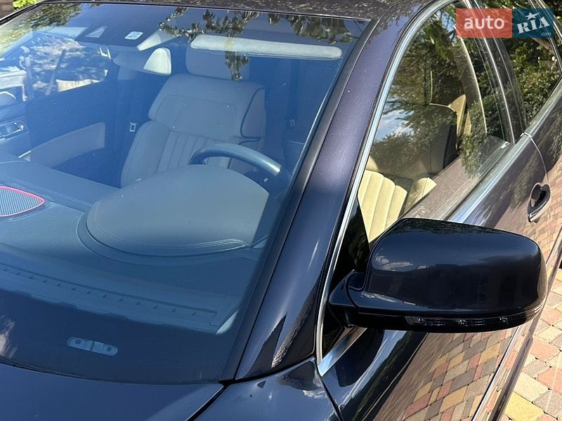 Седан Volkswagen Phaeton 2012 в Луцке