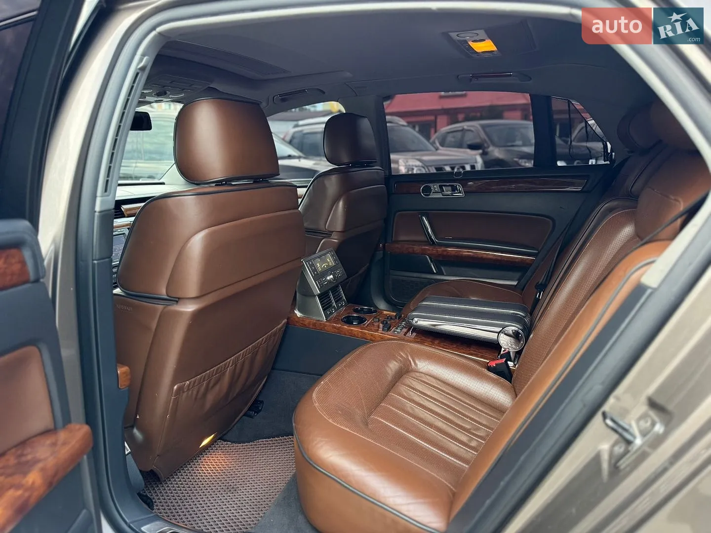2011 Volkswagen Phaeton - мініатюра 35