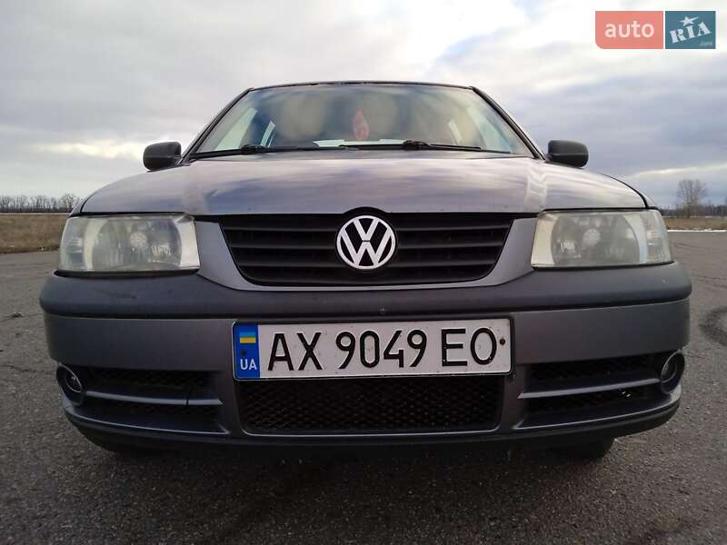 Хэтчбек Volkswagen Pointer 2005 в Ахтырке
