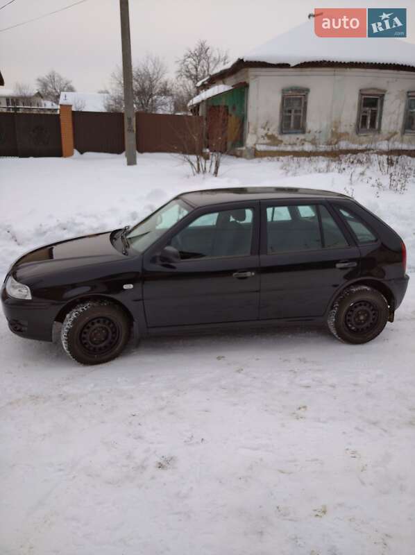 Хэтчбек Volkswagen Pointer 2006 в Глухове