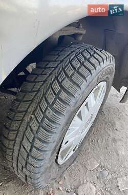 Хэтчбек Volkswagen Pointer 2004 в Сокале