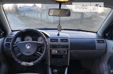 Хэтчбек Volkswagen Pointer 2006 в Ахтырке