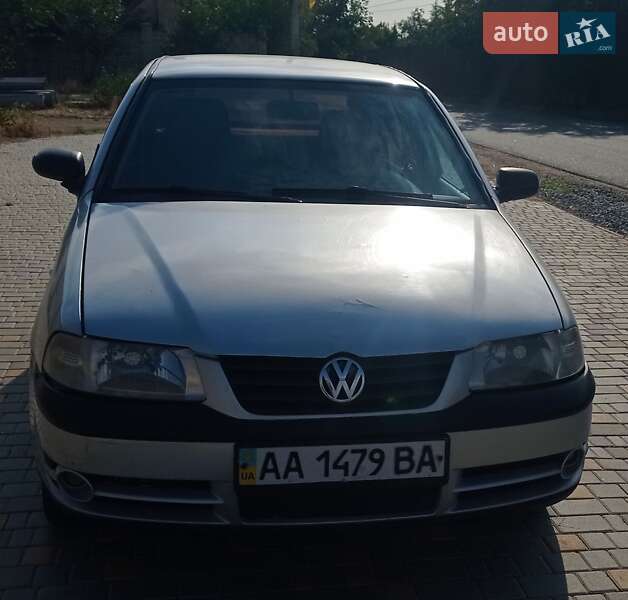 Volkswagen Pointer 2005