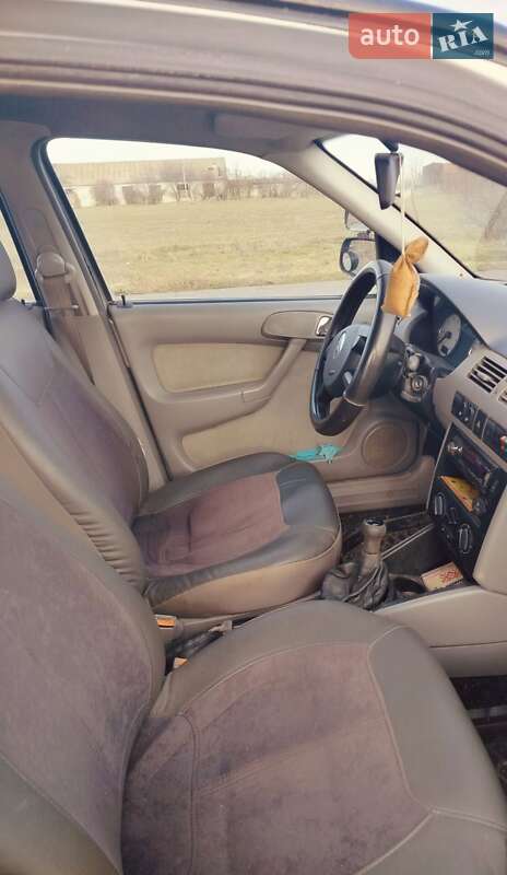 Хэтчбек Volkswagen Pointer 2005 в Черноморске
