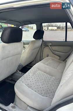 Хэтчбек Volkswagen Pointer 2005 в 
