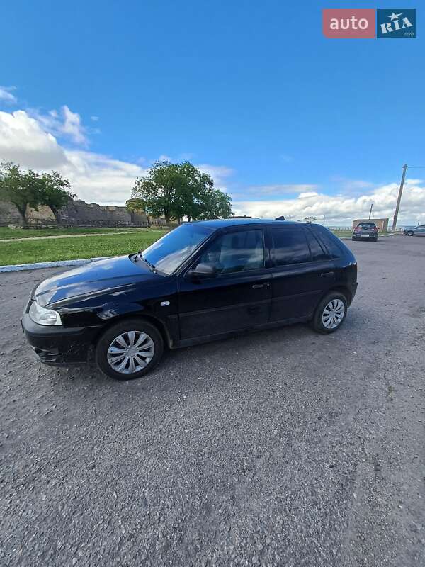 Хэтчбек Volkswagen Pointer 2006 в 