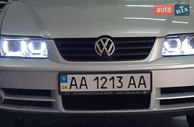 Хэтчбек Volkswagen Pointer 2004 в 
