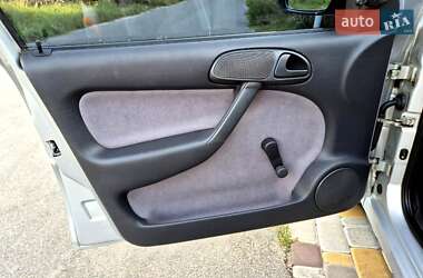 Хэтчбек Volkswagen Pointer 2004 в 