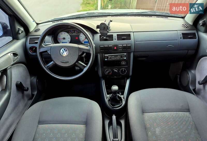 Хэтчбек Volkswagen Pointer 2004 в Обухове фото 32 Хэтчбек Volkswagen Pointer 2004 в Обухове