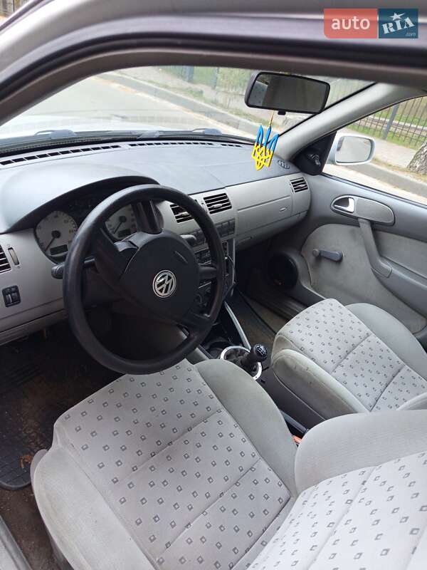 Хетчбек Volkswagen Pointer 2005 в Ірпені