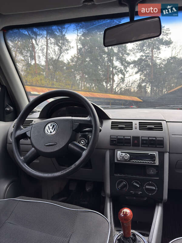 Хетчбек Volkswagen Pointer 2005 в Києві