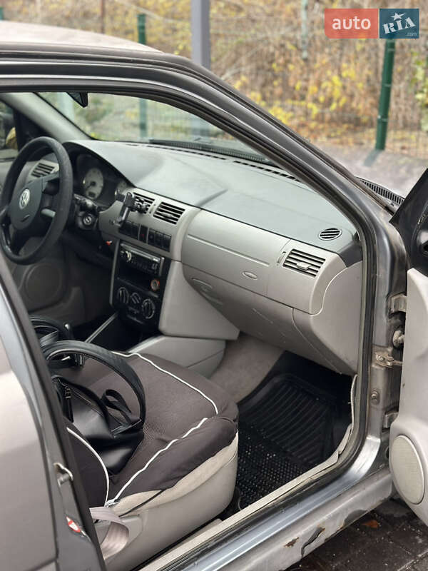 Хетчбек Volkswagen Pointer 2006 в Дніпрі