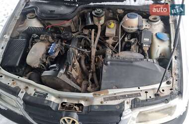 Хэтчбек Volkswagen Pointer 2006 в Остроге