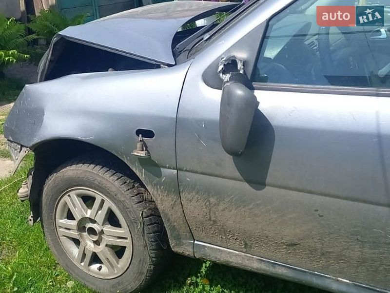Хэтчбек Volkswagen Pointer 2005 в Ахтырке