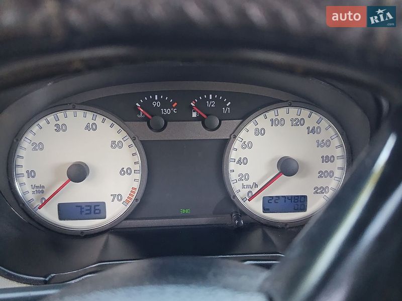 Хэтчбек Volkswagen Pointer 2006 в Черновцах