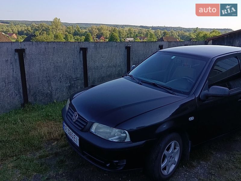 Хэтчбек Volkswagen Pointer 2006 в Черновцах