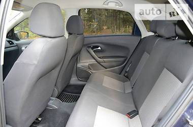 Седан Volkswagen Polo 2011 в 