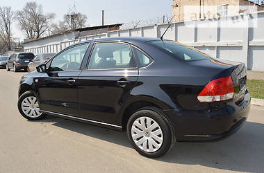 Седан Volkswagen Polo 2013 в Киеве