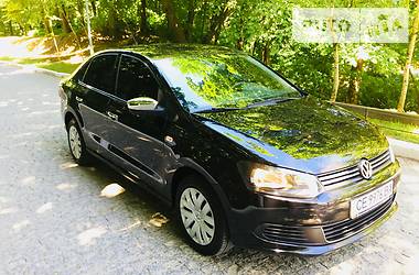 Седан Volkswagen Polo 2013 в Черновцах