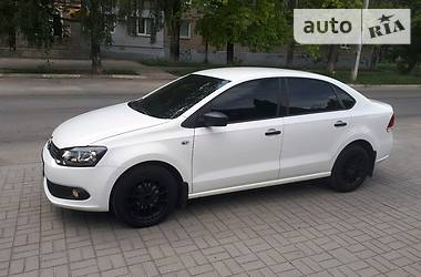 Седан Volkswagen Polo 2013 в Запорожье