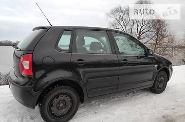 Хэтчбек Volkswagen Polo 2004 в 