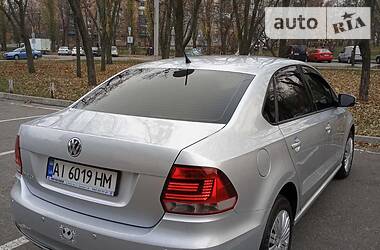 Седан Volkswagen Polo 2017 в Киеве