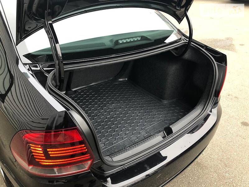 Седан Volkswagen Polo 2018 в Києві