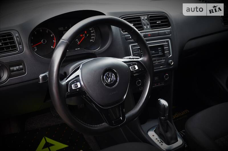 Седан Volkswagen Polo 2018 в Киеве
