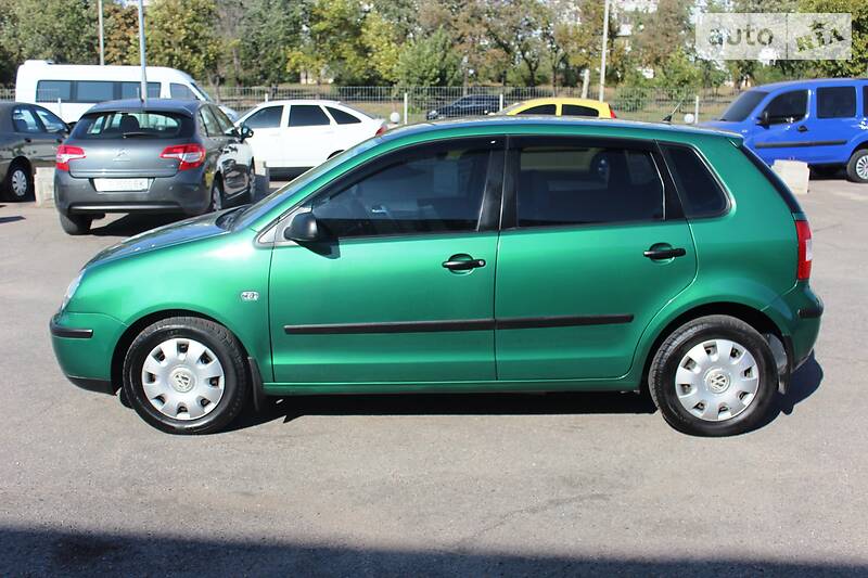 Хетчбек Volkswagen Polo 2004 в Запоріжжі