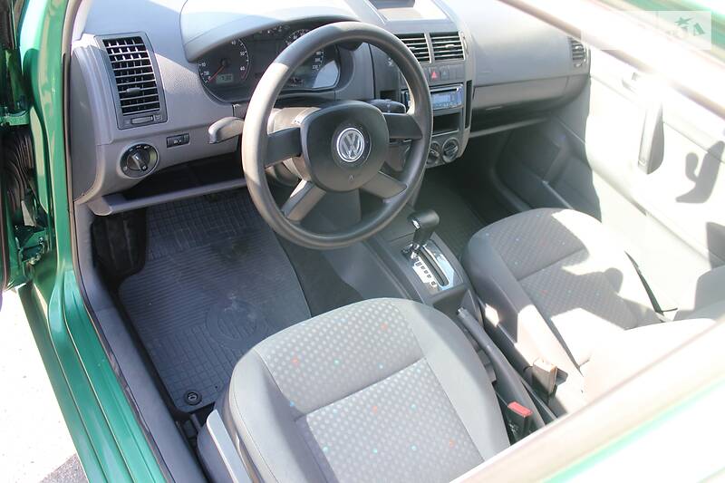 Хетчбек Volkswagen Polo 2004 в Запоріжжі