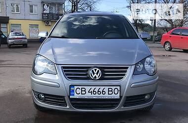 Хэтчбек Volkswagen Polo 2008 в Чернигове