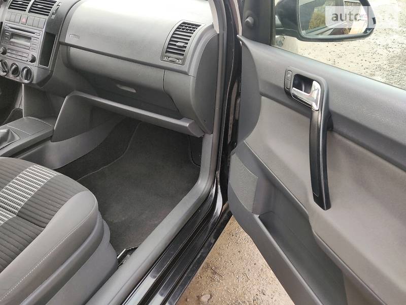 Хетчбек Volkswagen Polo 2008 в Івано-Франківську