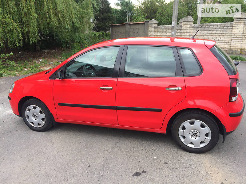 Хетчбек Volkswagen Polo 2005 в Мукачевому