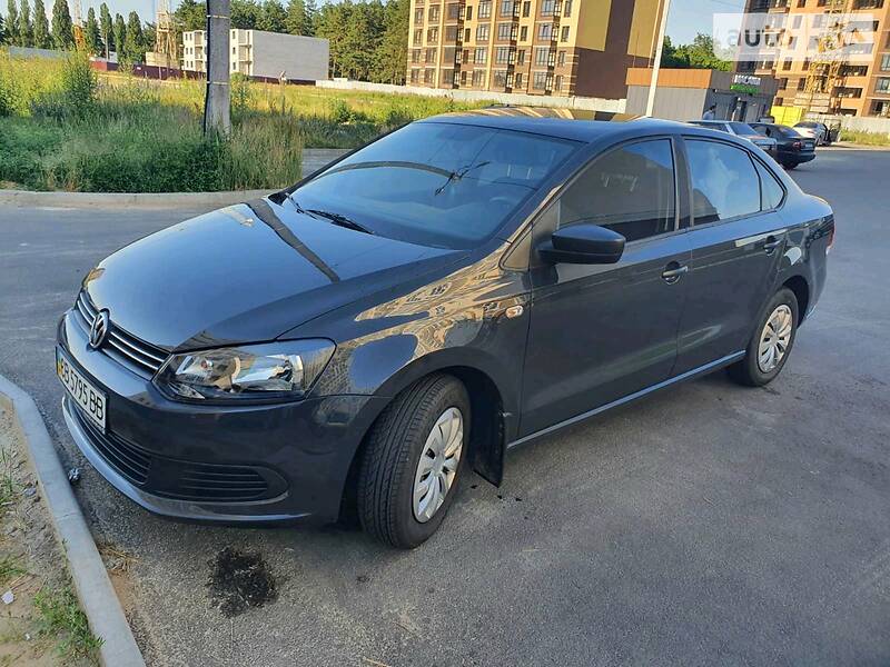 Седан Volkswagen Polo 2012 в Чернігові фото Седан Volkswagen Polo 2012 в Чернігові