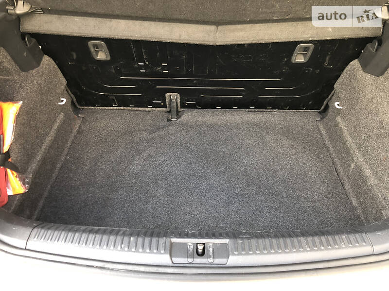 Купе Volkswagen Polo 2013 в Києві фото 17 Купе Volkswagen Polo 2013 в Києві