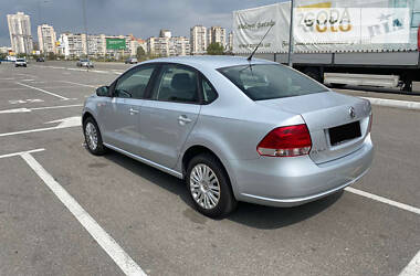 Седан Volkswagen Polo 2012 в 
