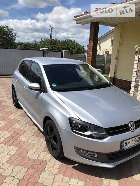 Хетчбек Volkswagen Polo 2010 в Попільні
