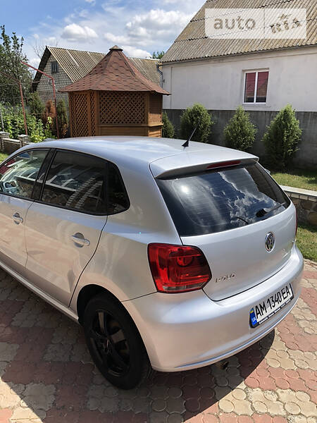 Хетчбек Volkswagen Polo 2010 в Попільні
