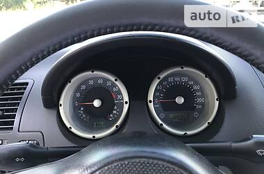 Хетчбек Volkswagen Polo 2001 в 