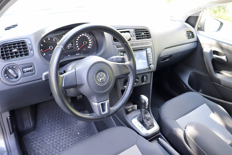 Хетчбек Volkswagen Polo 2012 в Дніпрі