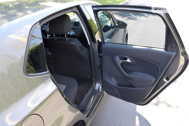 Хетчбек Volkswagen Polo 2012 в Дніпрі