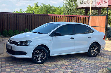 Седан Volkswagen Polo 2013 в Запорожье