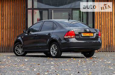 Седан Volkswagen Polo 2012 в Днепре