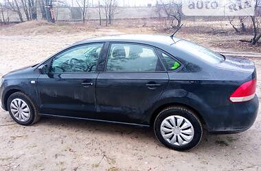 Седан Volkswagen Polo 2013 в Киеве